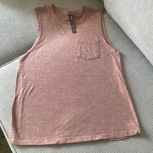 Vuori Tank Top
